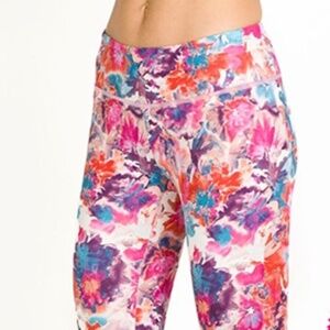 NWOT Kira Grace Secret Garden Leggings Size XS
